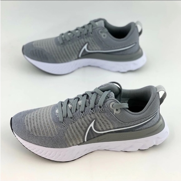SOLD New in Box Woen Nike React Infinity Run FK2 Grey Rubber shoe Sneakers - Picture 9 of 10